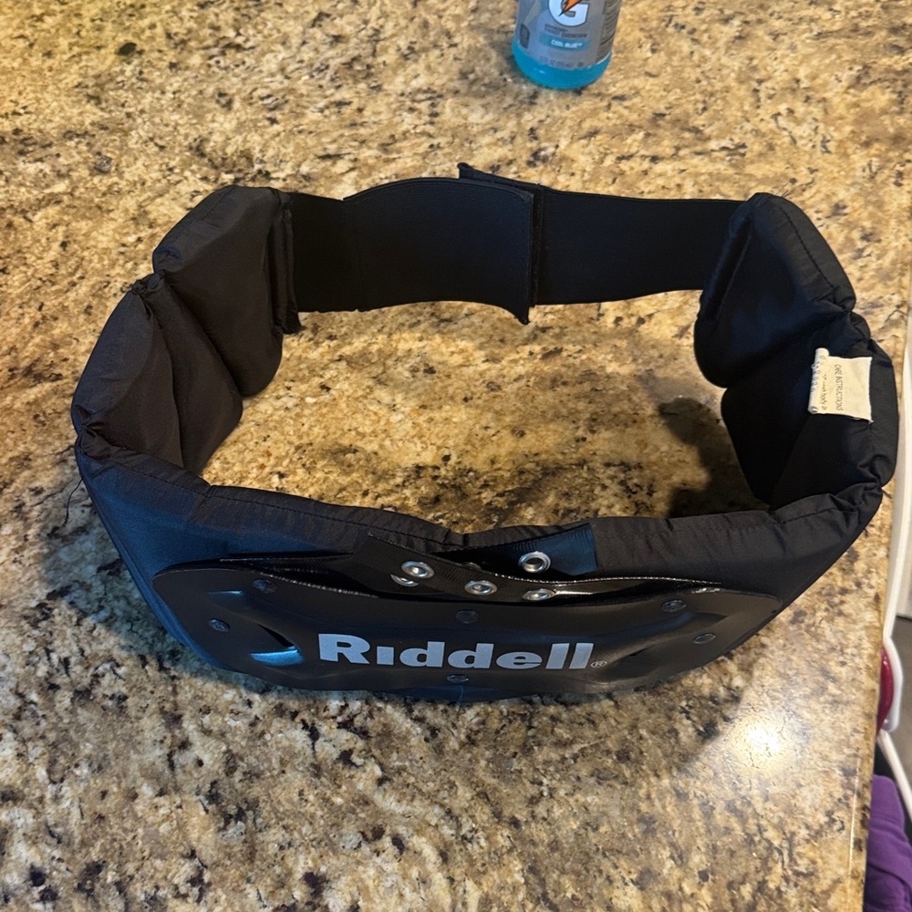 QB rib protector never used football